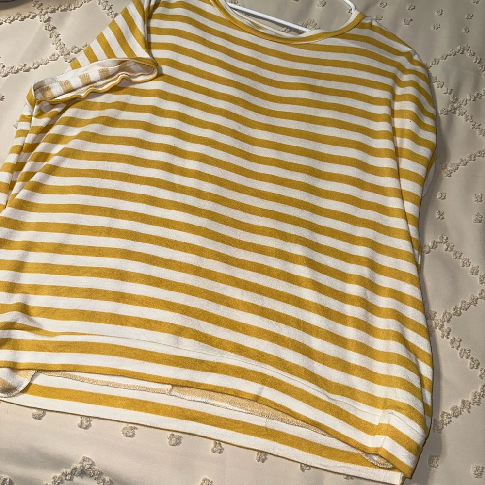 Women’s size large top